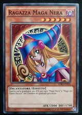 RAGAZZA MAGA NERA in Italiano
