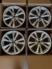 4 CERCHI ORIGINALI AUDI Q3 R18