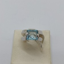 ANELLO DA DONNA CON TOPAZIO