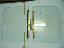 COPPIA VETRI SCENDENTI