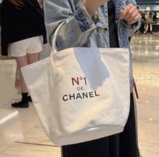 CHANEL BEAUTE Novità Tote Bag