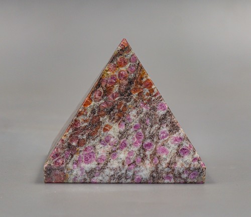 Piramide pietra rubellite - piramide, in