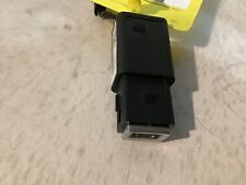 INTERFACCIA PRESA USB/INGRESSO AUX PER PEUGEOT 208 Serie 98313506 (19>)