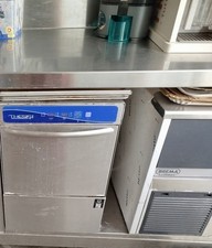 Lavastoviglie professionale