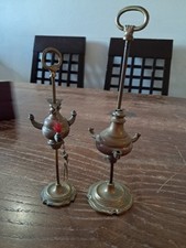 Piccole lampade ad olio