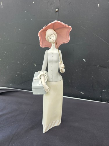 Rara figurina firmata lladro - figurina,