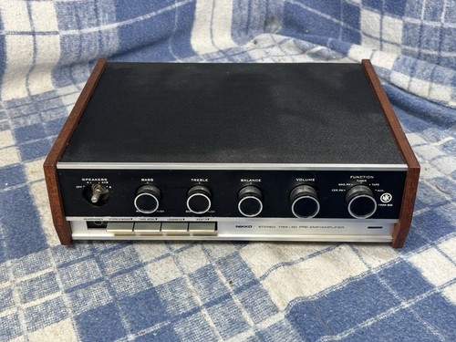 Amplificatore preamplificatore