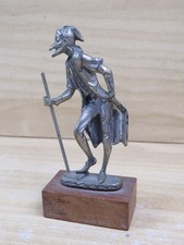 vecchia statuetta di PULCINELLA in PELTRO vintage cesellata a mano napoli di