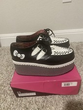 Size 11- SANRIO Hello Kitty x