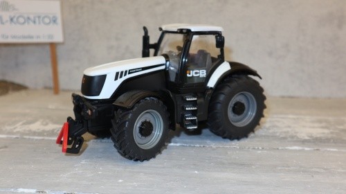 Siku 3267 jcb 8310 in - 1:32,,