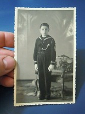 FOTO DI BAMBINO DURANTE LA