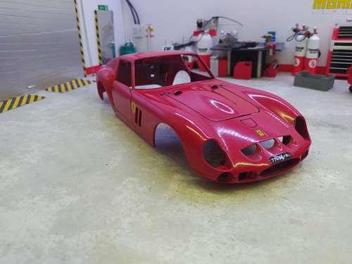 Carrosserie ferrari 250 - 1/18,
