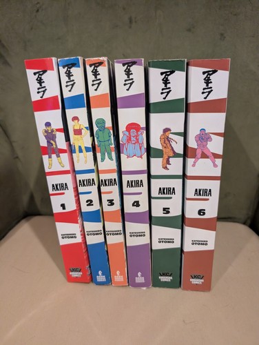 Graphic novel akira - graphic,