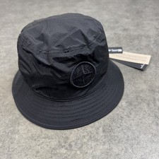 Cappello a secchiello Stone Island nero in nylon e metallo