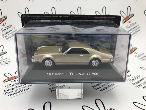 Die cast oldsmobile - ",