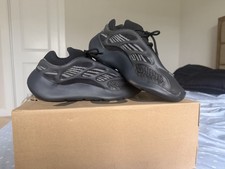 Adidas Yeezy 700 V3 Alvah