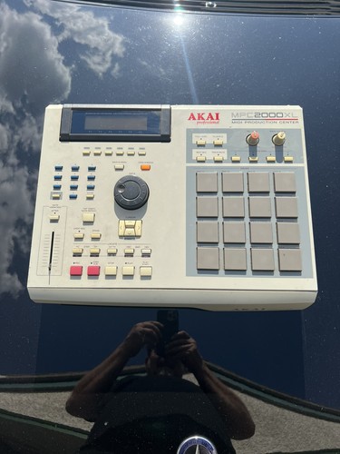Akai mpc2000xl - akai,