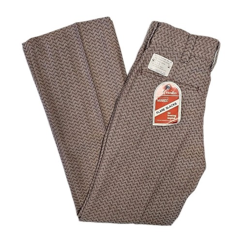 Pantaloni nuovi con - , etichette