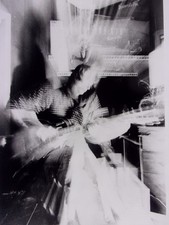 Bizzarra foto chitarrista anni