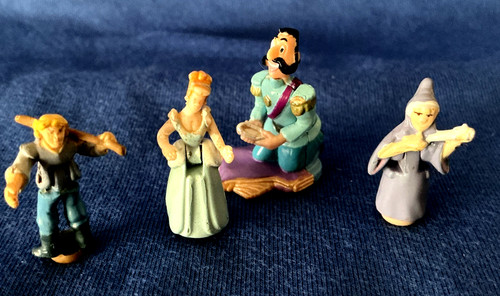 Lotto figurine castello - 4,