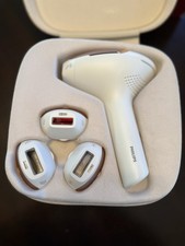 Philips Lumea 9000 Series Dispositivo di depilazione IPL BRI984