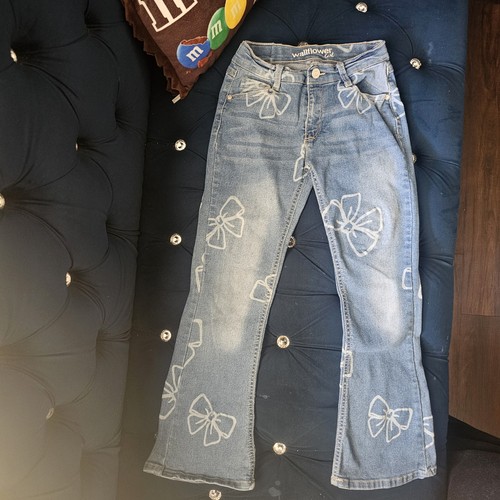 Pantaloni svasati larghi - , jeans