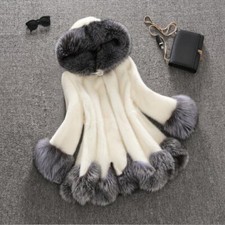 Cappotto trench medio lungo