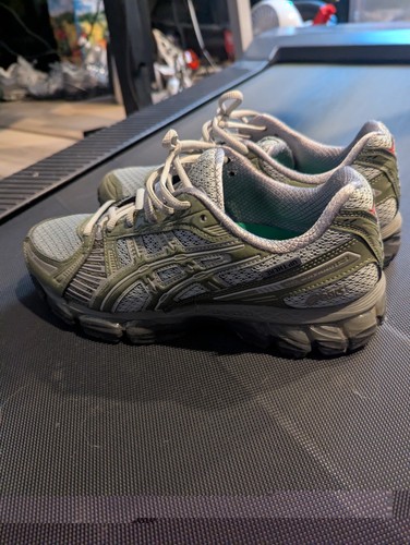 There asics gel - x,