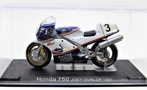 Modellini moto scala 24 - modellini,