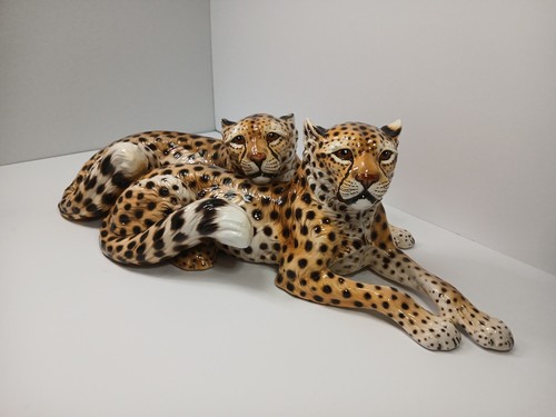 Scultura coppia ghepardi