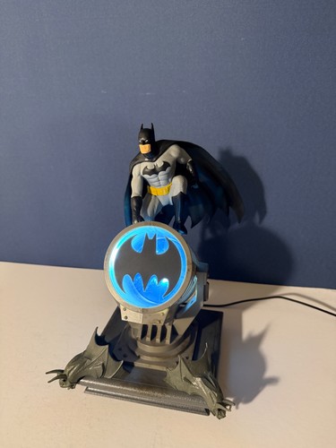 Batman statuina luce licenza