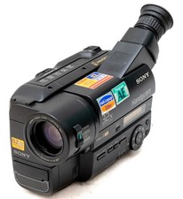Videocamera Sony Handycam CCD-TR411E PAL 8mm Video8 XR Hi8 Video Camera
