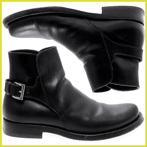 Scarpe uomo pelle nera - in,