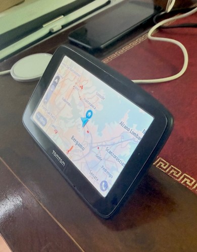 Tomtom essential mappe - go,
