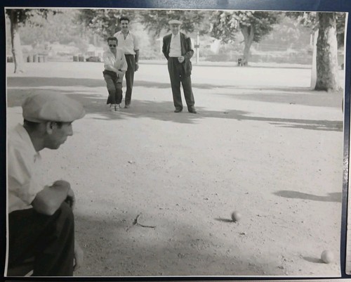 Partie pétanque 1960 sud - de, c.1960