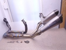 AKRAPOVIC impianto di scarico