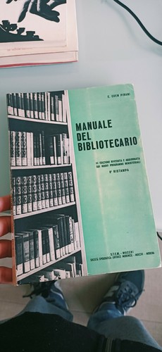 Manuale del bibliotecario - .,