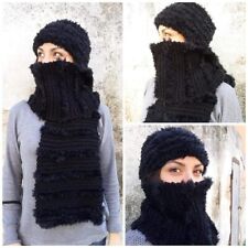 Completo sciarpa e berretto artigianali. Interamente realizzati a mano