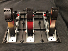 Logitech G29  Ricambi Pedaliera non sono compresi Potenziometri e cavo collegame