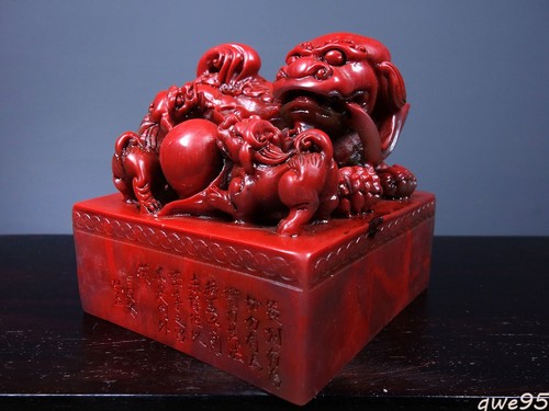 Dragon carving chicken - carving,