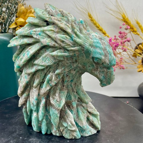 Statuina aquila intagliata
