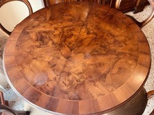 tavolo in legno tondo