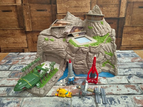 Thunderbirds are - thunderbirds, go