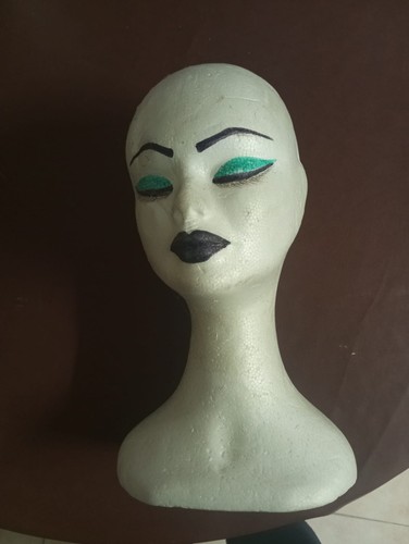 Testa polistirolo con trucco - testa,