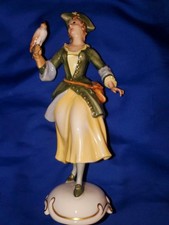 Statua falconiera porcellana
