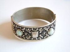 Bracciale In Alpacca Con Pietre Blu 43,4 G/6,3 X 6,1 Cm