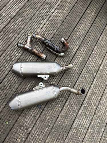 Akrapovic scarico completo