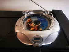 lettore cd portatile +radio - Porta USB-Mp3. Funzionante.