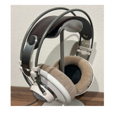 AKG K701 Cuffie cablate sopra