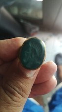 ANTICO ANELLO IN OTTONE ROMANO CON PIETRA VERDE AGATA SIGILLO INTAGLIO 12 gr